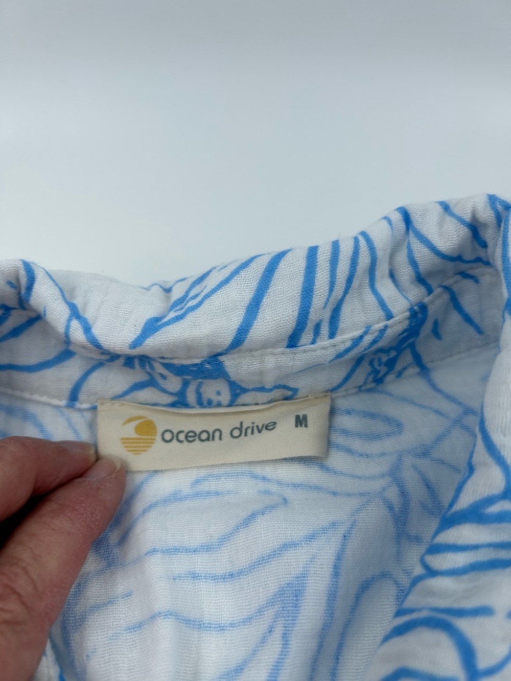 Ocean Drive White Romper with Blue Floral Print M - Picture 2 of 6